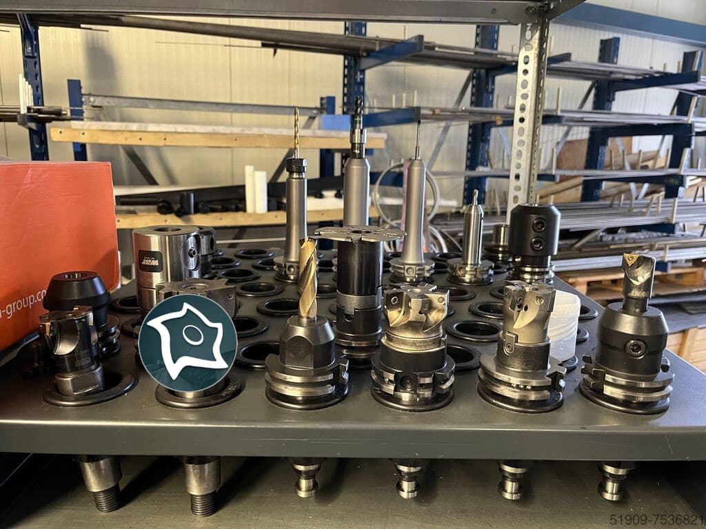 Вертикально-фрезерный станок с ЧПУ Deckel Maho DMC 635 V-ID16837