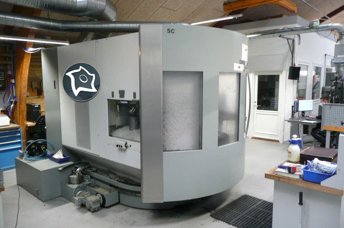 Вертикально-фрезерный станок с ЧПУ Deckel Maho DMU 80 T-ID15274