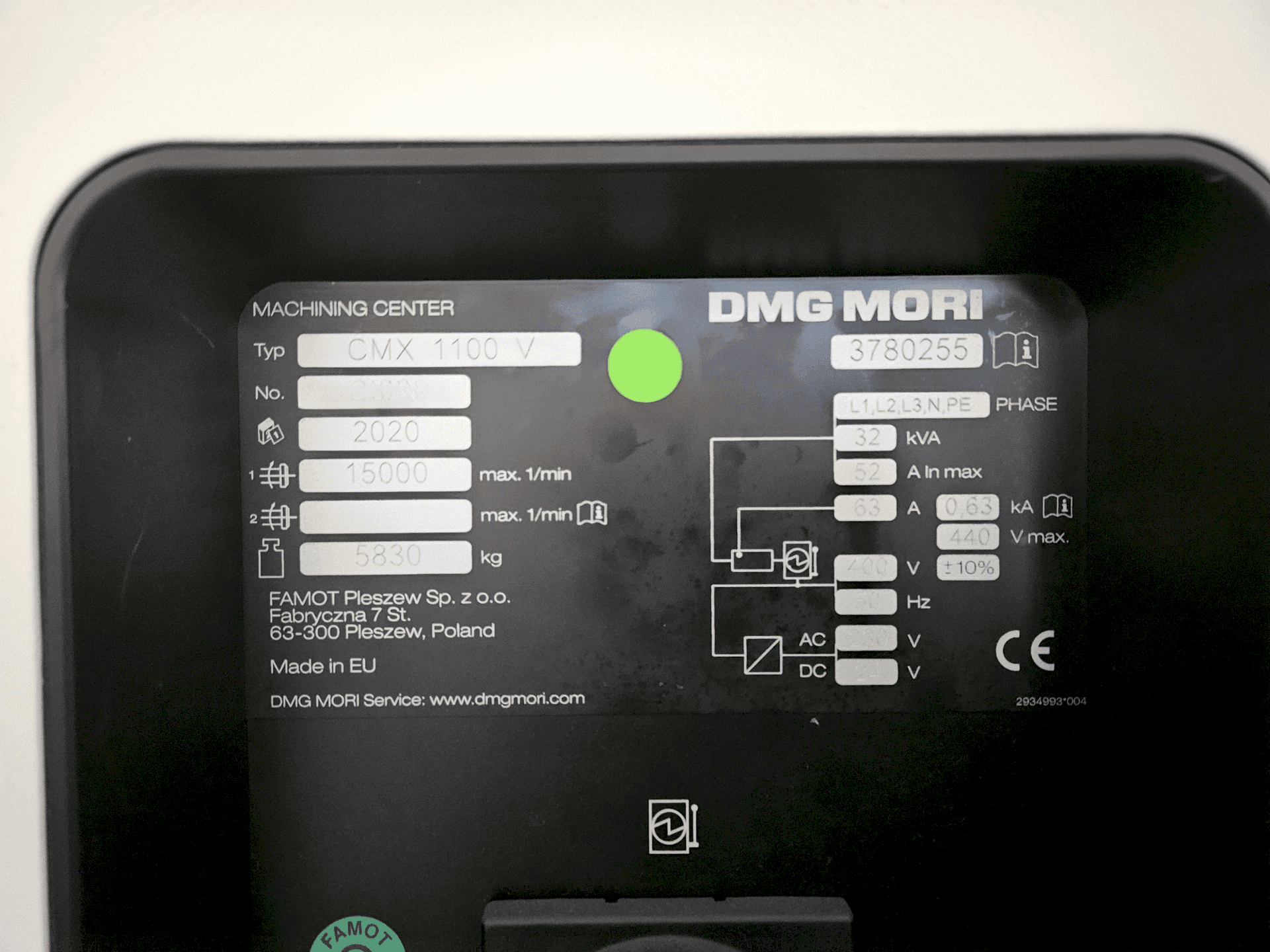 Вертикально-фрезерный станок с ЧПУ DMG MORI CMX 1100 V-ID17040