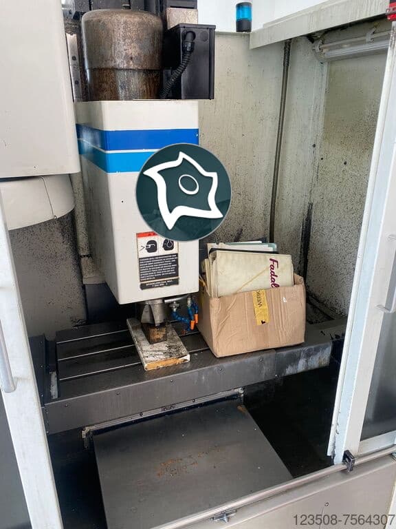 Вертикально-фрезерный станок с ЧПУ FADAL VMC 15-ID16840