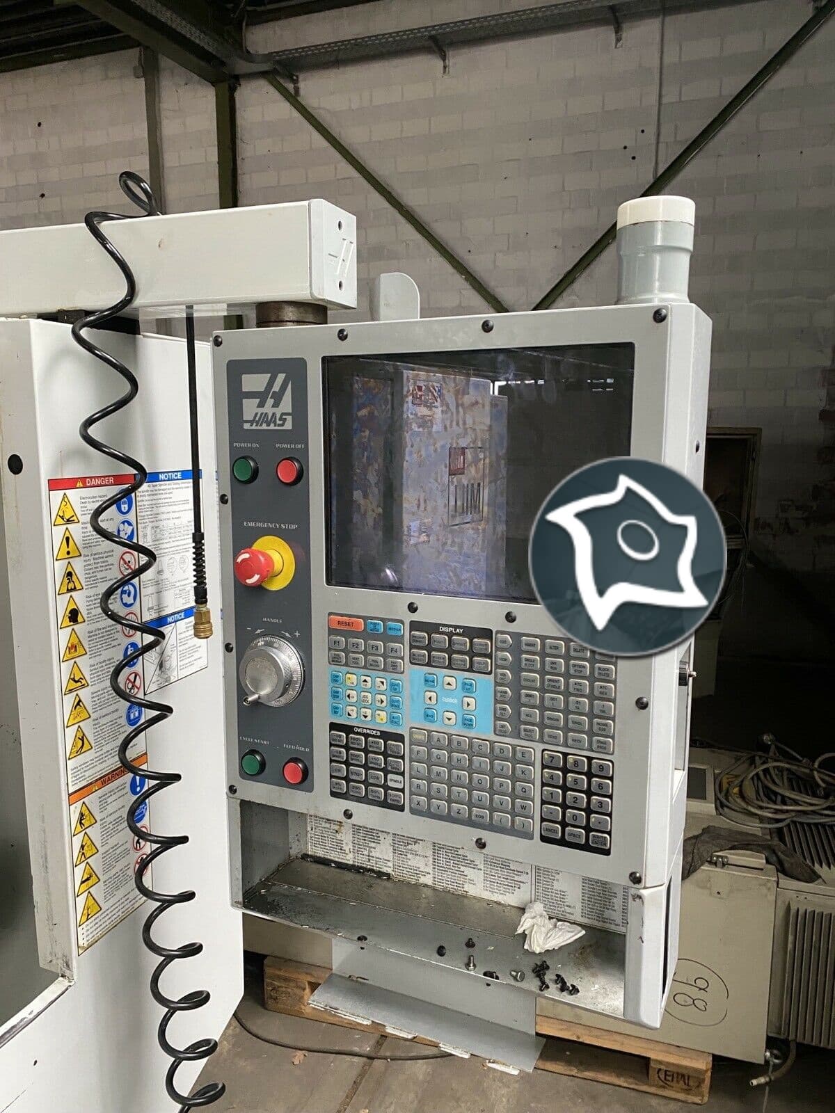 Вертикально-фрезерный станок с ЧПУ HAAS MINIMILL HE-ID15600