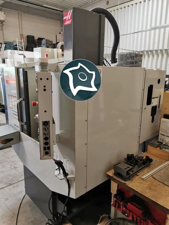 Вертикально-фрезерный станок с ЧПУ HAAS Super Mini Mill-ID16760