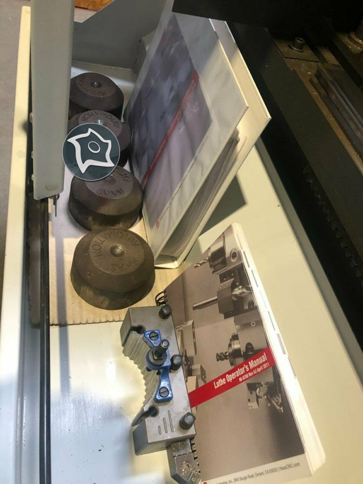 Вертикально-фрезерный станок с ЧПУ HAAS TM 1-ID14779