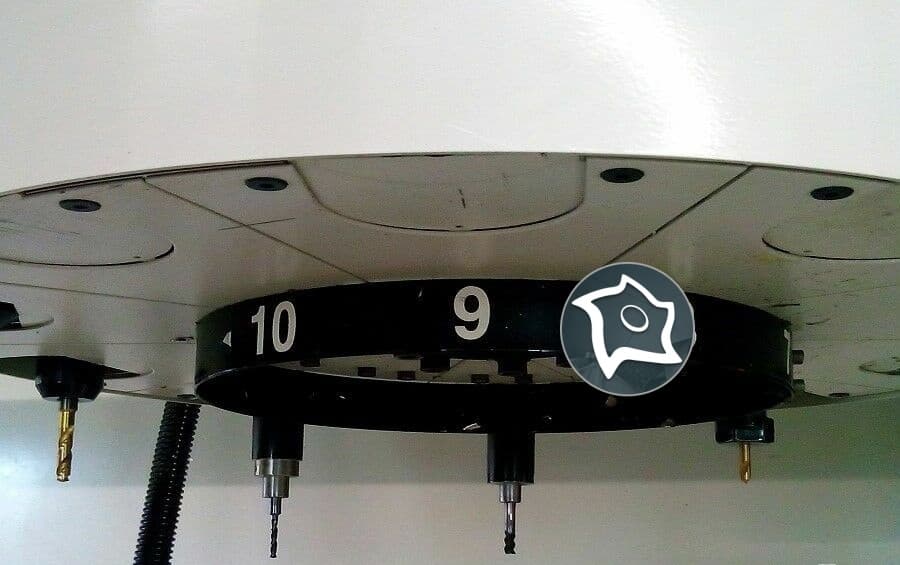 Вертикально-фрезерный станок с ЧПУ HAAS TM-2P-ID15467