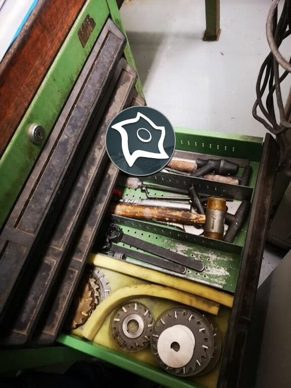 Вертикально-фрезерный станок с ЧПУ HAAS VF 1-ID14319