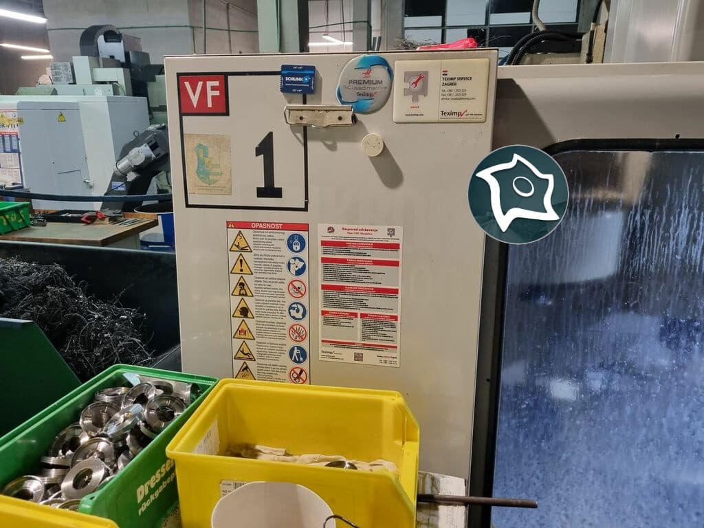 Вертикально-фрезерный станок с ЧПУ HAAS VF-1-ID16687