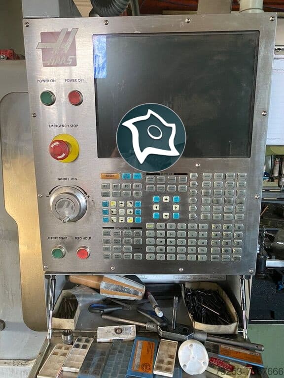 Вертикально-фрезерный станок с ЧПУ HAAS VF-1-ID16722