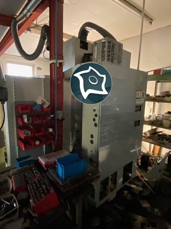 Вертикально-фрезерный станок с ЧПУ HAAS VF-1-ID16722