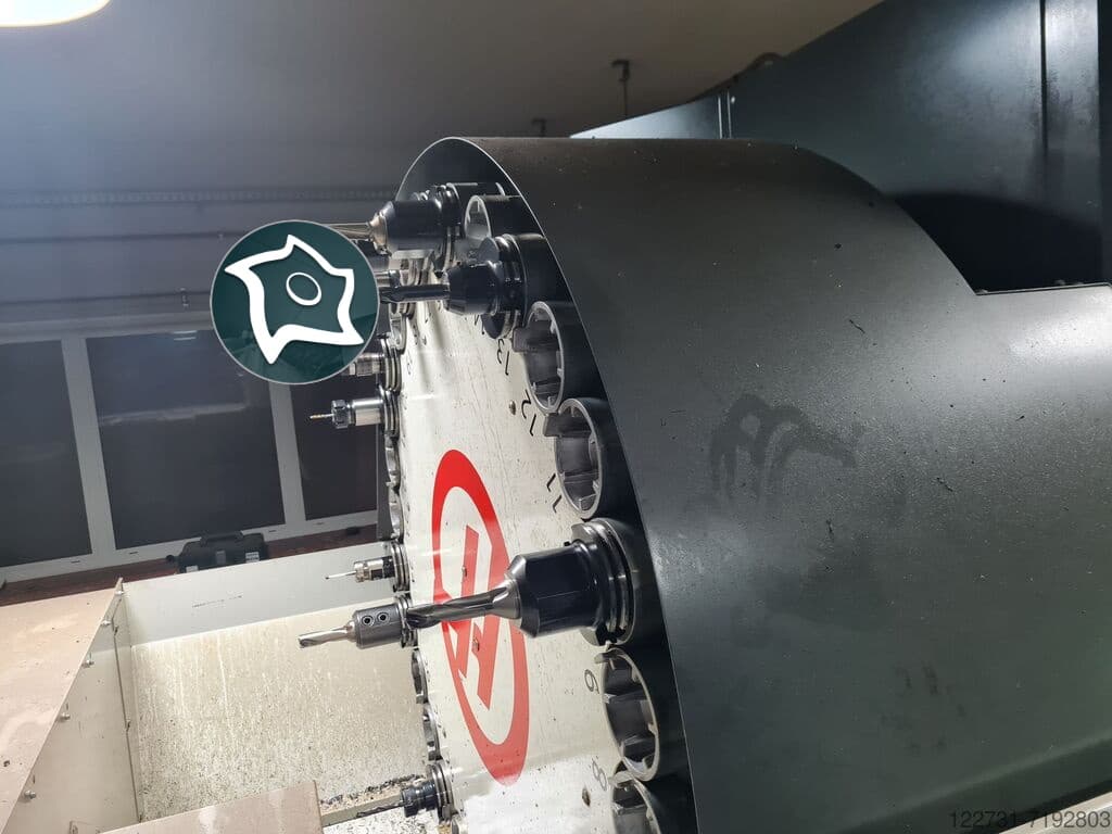 Вертикально-фрезерный станок с ЧПУ HAAS VF 11/50-ID16734