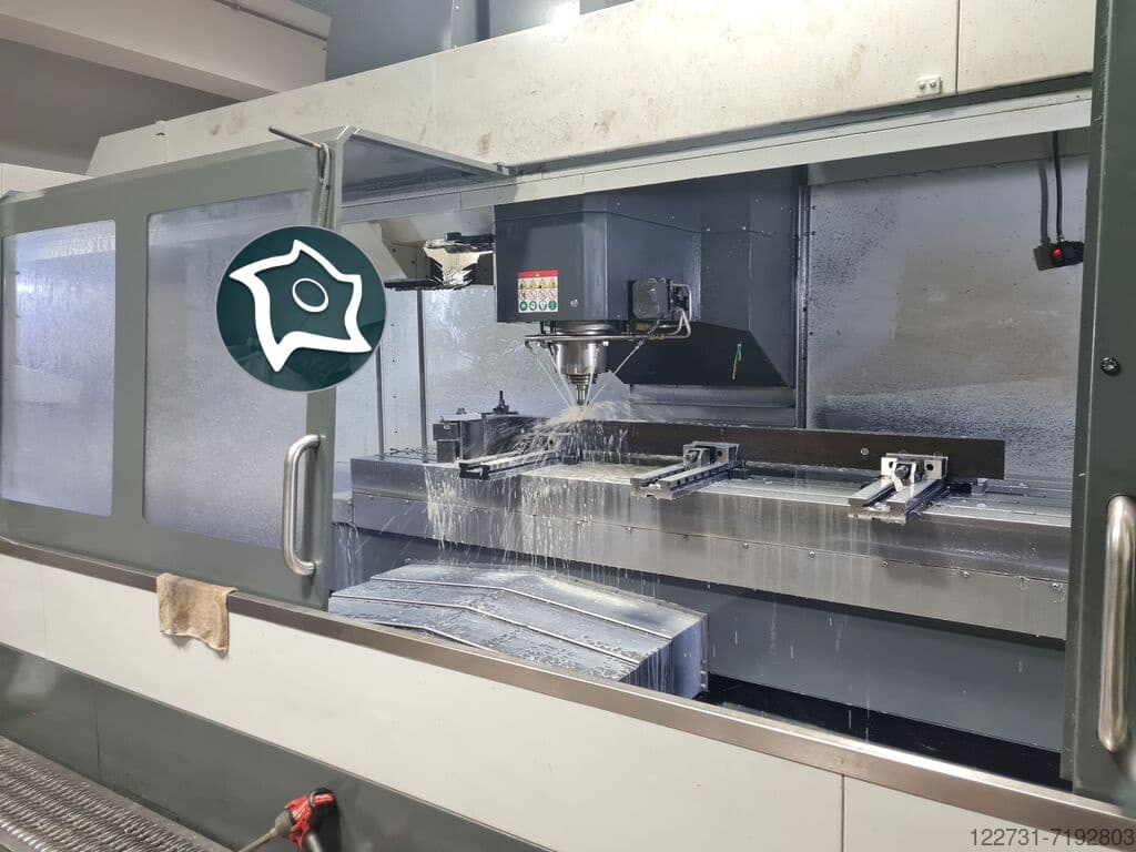 Вертикально-фрезерный станок с ЧПУ HAAS VF 11/50-ID16734