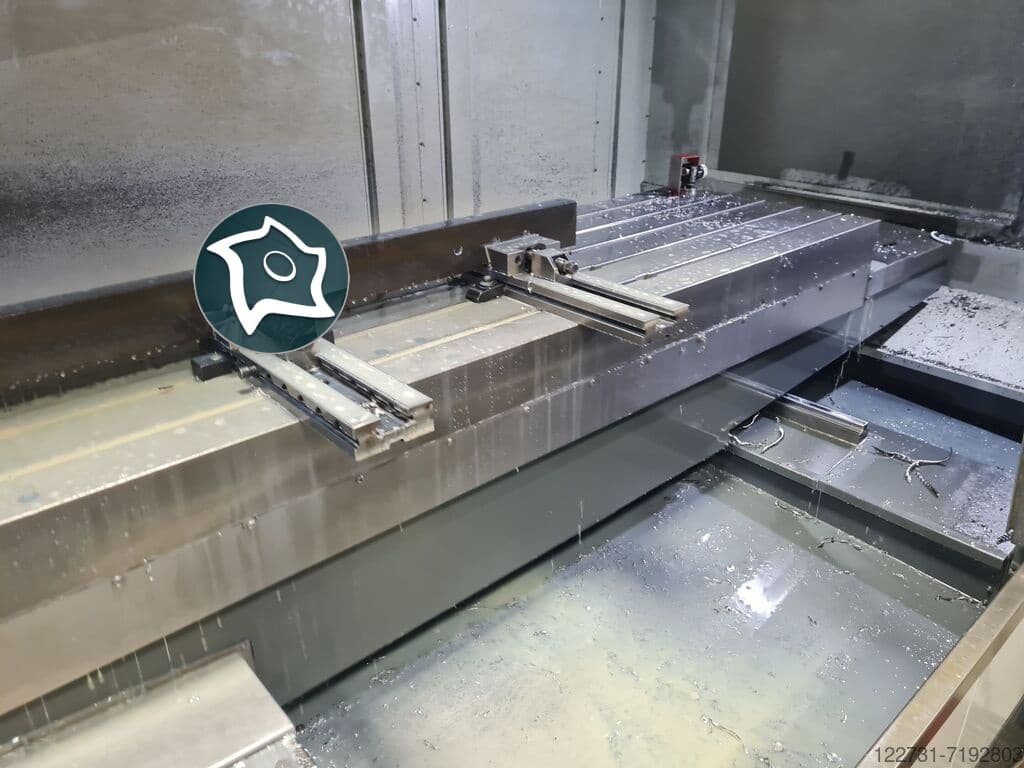 Вертикально-фрезерный станок с ЧПУ HAAS VF 11/50-ID16734