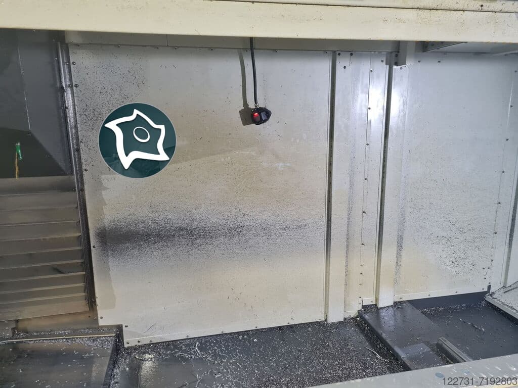 Вертикально-фрезерный станок с ЧПУ HAAS VF 11/50-ID16734