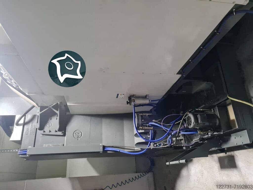 Вертикально-фрезерный станок с ЧПУ HAAS VF 11/50-ID16734