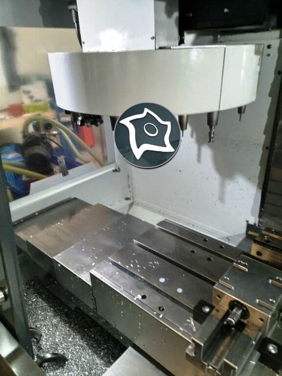 Вертикально-фрезерный станок с ЧПУ HAAS VF 2 EU-ID16130