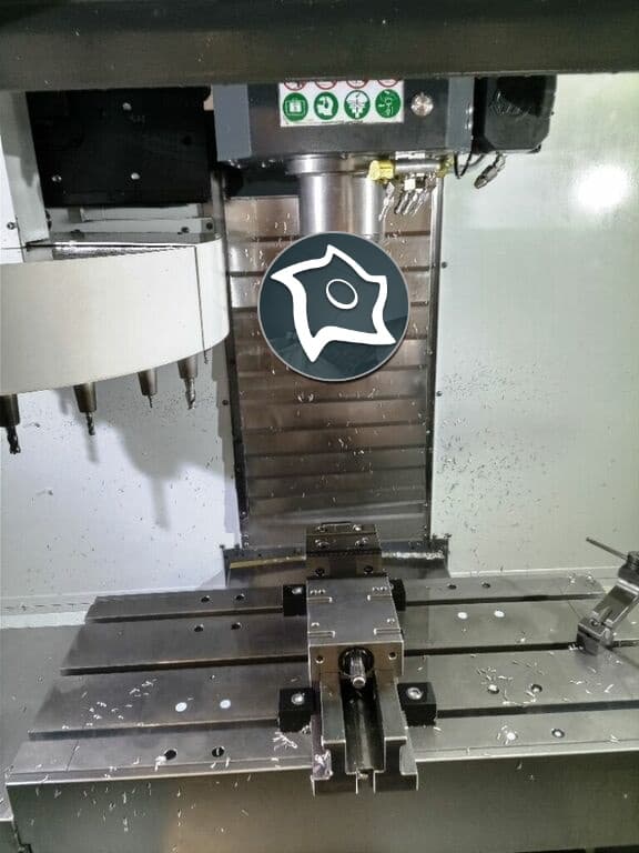 Вертикально-фрезерный станок с ЧПУ HAAS VF 2 EU-ID16130