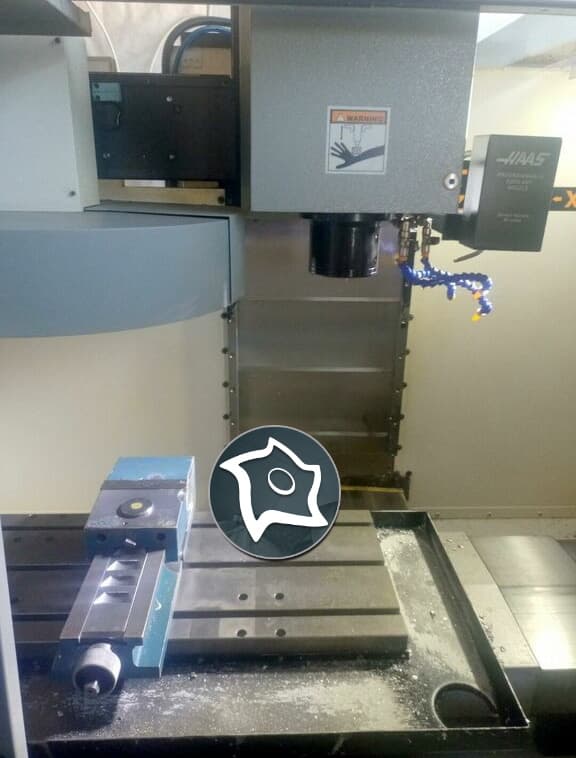 Вертикально-фрезерный станок с ЧПУ HAAS VF-2-ID15967