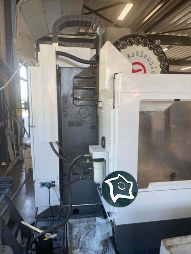 Вертикально-фрезерный станок с ЧПУ HAAS VF-2-ID16729