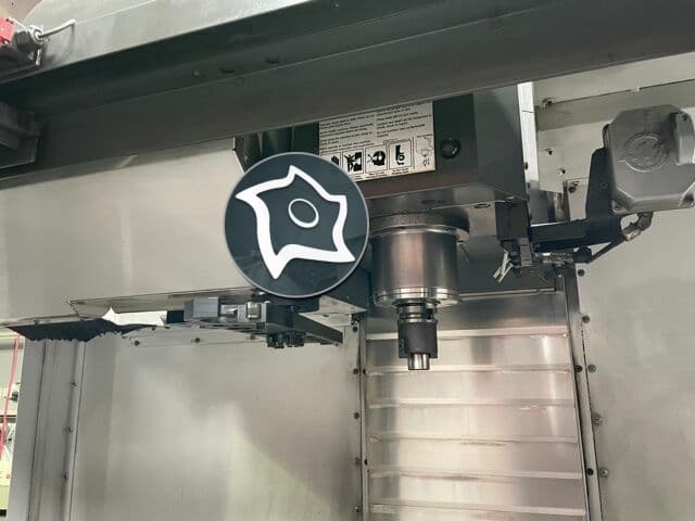 Вертикально-фрезерный станок с ЧПУ HAAS VF-2 SS-ID14694