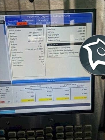 Вертикально-фрезерный станок с ЧПУ HAAS VF-2 SS-ID15477