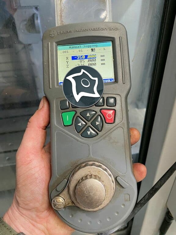 Вертикально-фрезерный станок с ЧПУ HAAS VF 2 SS-ID16214