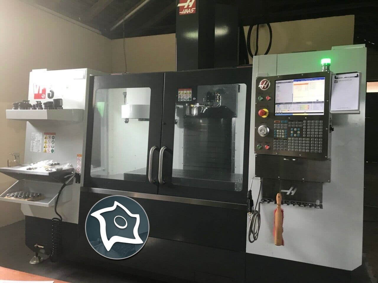 Вертикально-фрезерный станок с ЧПУ HAAS VF 3-ID16580