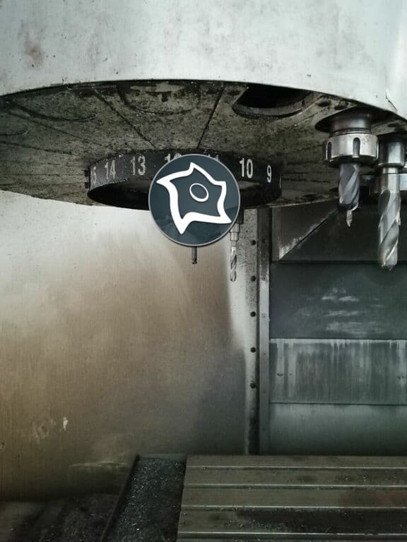 Вертикально-фрезерный станок с ЧПУ HAAS VF 3-ID15764