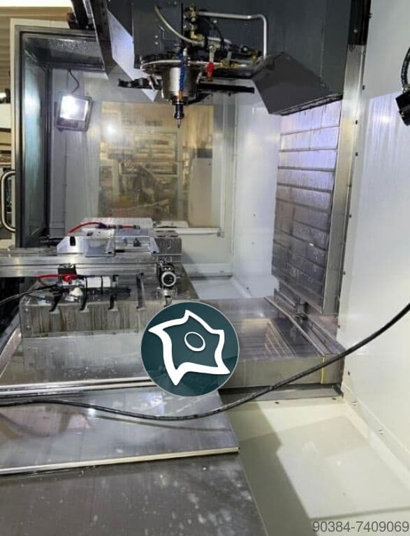 Вертикально-фрезерный станок с ЧПУ HAAS VF-3-ID16726