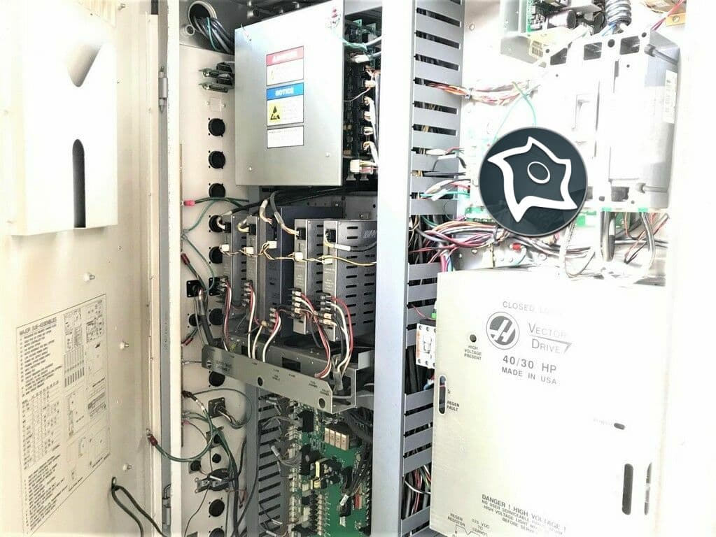 Вертикально-фрезерный станок с ЧПУ HAAS VF 3 SS-ID15551