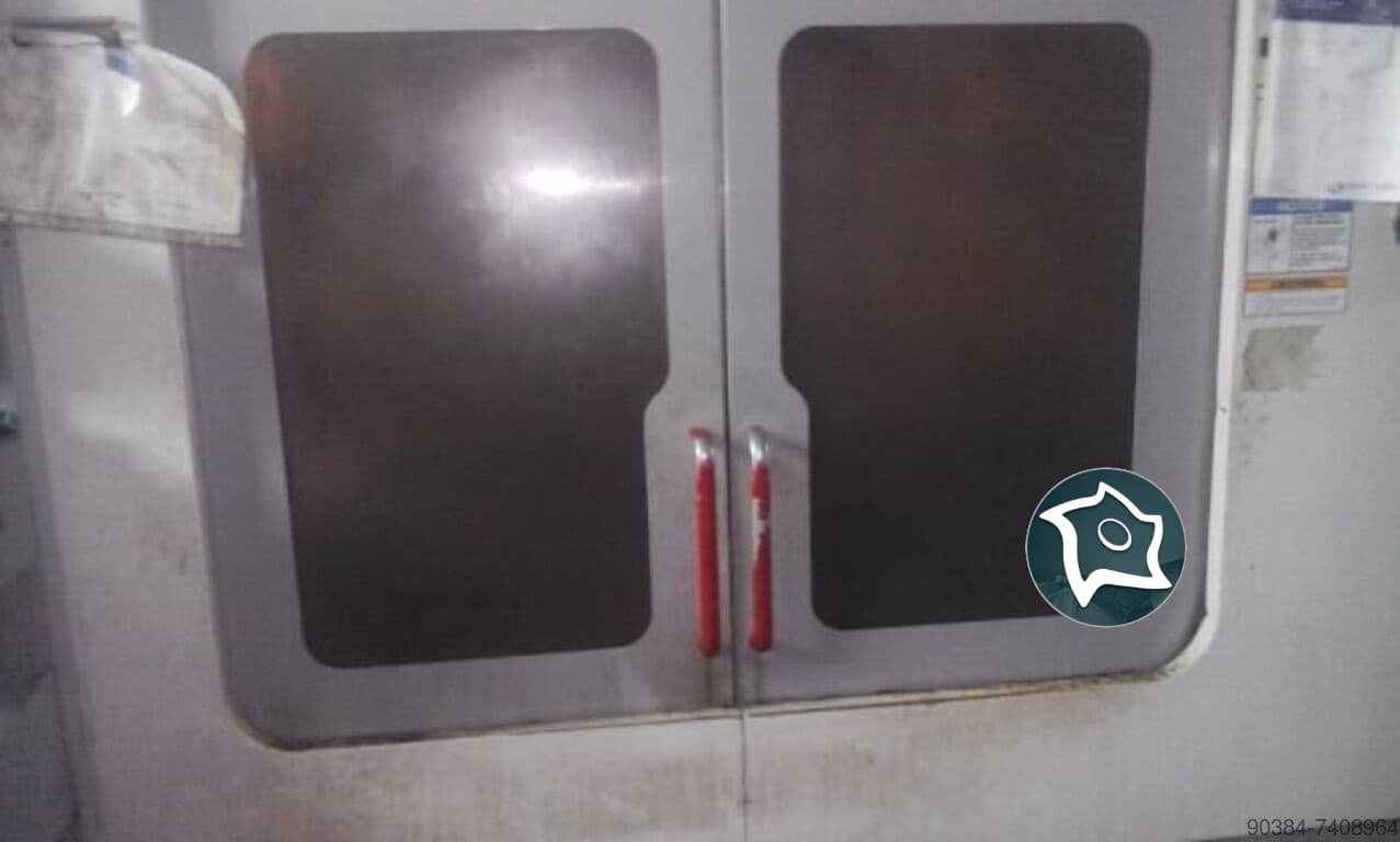 Вертикально-фрезерный станок с ЧПУ HAAS VF 4 DHE-ID16727