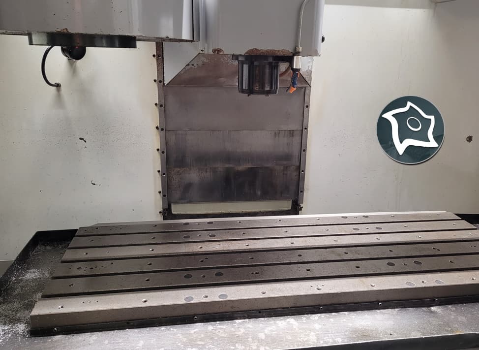 Вертикально-фрезерный станок с ЧПУ HAAS VF 4-ID16578