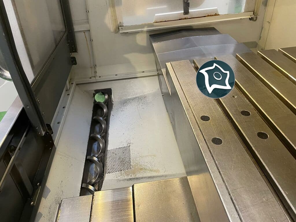 Вертикально-фрезерный станок с ЧПУ Haas VF-4-ID16677