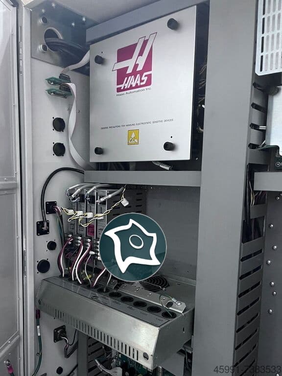 Вертикально-фрезерный станок с ЧПУ HAAS VF-4-ID16769