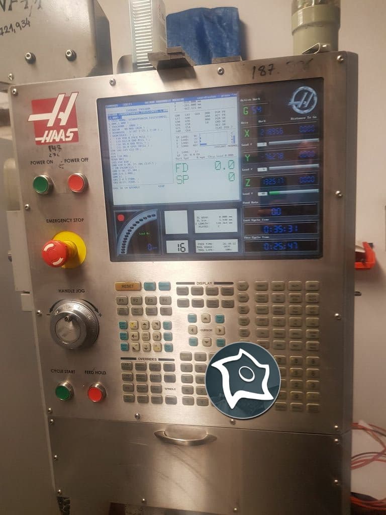 Вертикально-фрезерный станок с ЧПУ HAAS VF 4 SS-ID16514