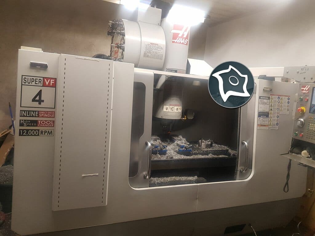 Вертикально-фрезерный станок с ЧПУ HAAS VF 4 SS-ID16514