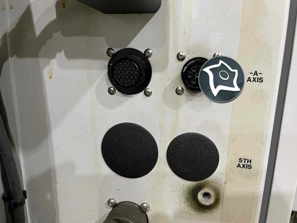 Вертикально-фрезерный станок с ЧПУ HAAS VF 4 SS-ID15437