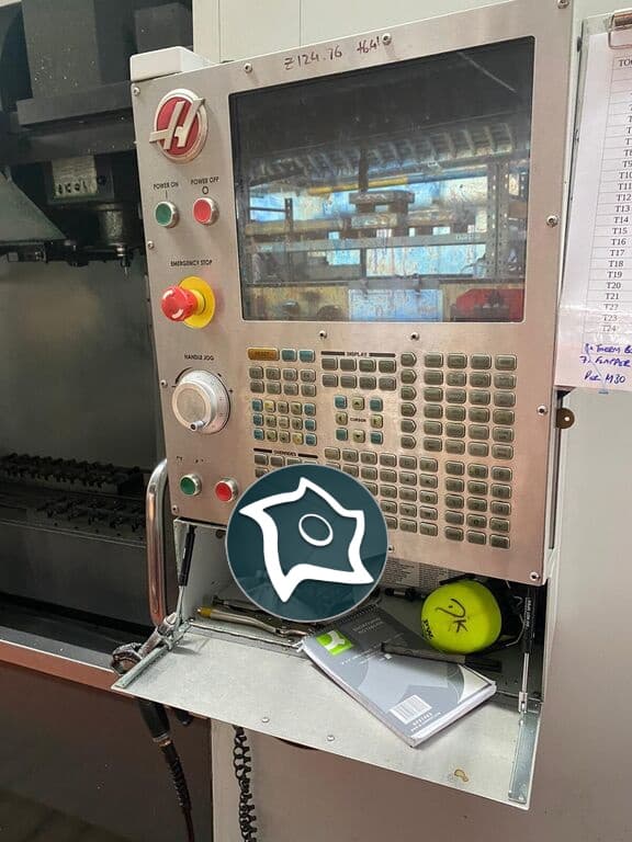 Вертикально-фрезерный станок с ЧПУ HAAS VF-4 SS-ID16673