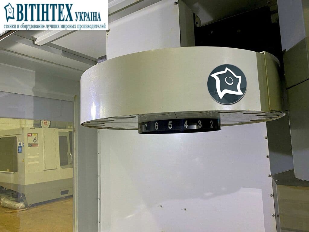 Вертикально-фрезерный станок с ЧПУ HAAS VF 5-ID15901