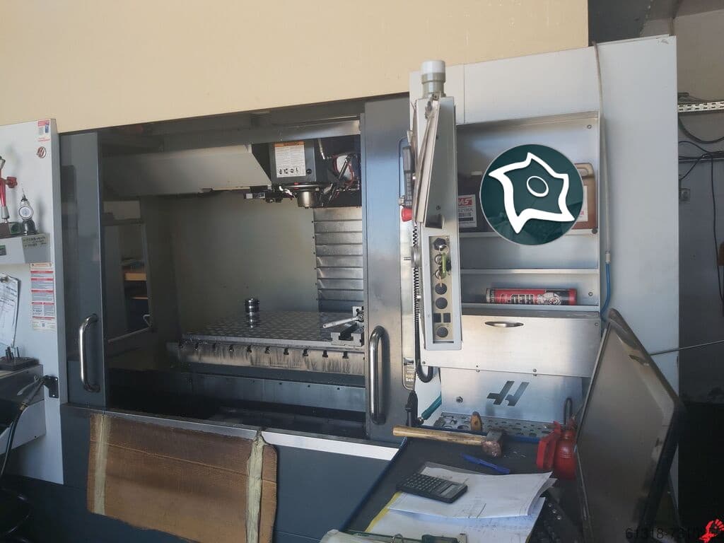 Вертикально-фрезерный станок с ЧПУ HAAS VM-3-ID16735