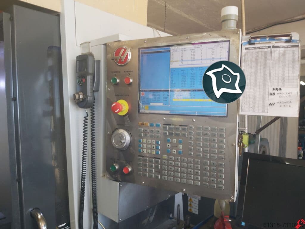 Вертикально-фрезерный станок с ЧПУ HAAS VM-3-ID16735