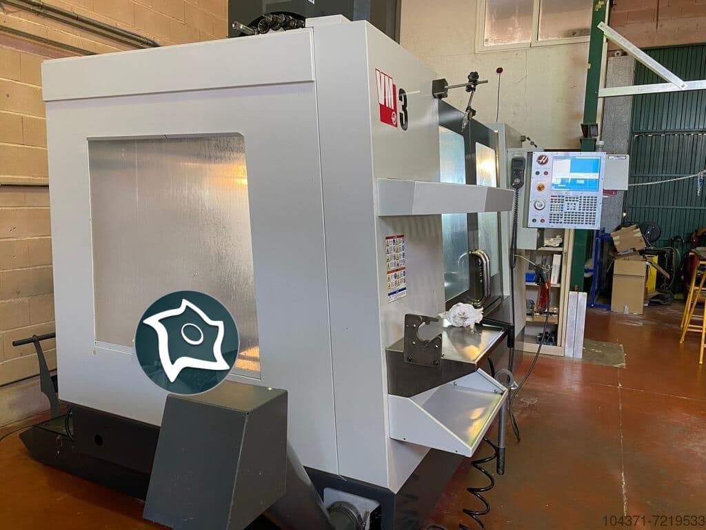 Вертикально-фрезерный станок с ЧПУ HAAS VM-3-ID16736