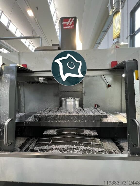 Вертикально-фрезерный станок с ЧПУ HAAS VM-6-ID16724