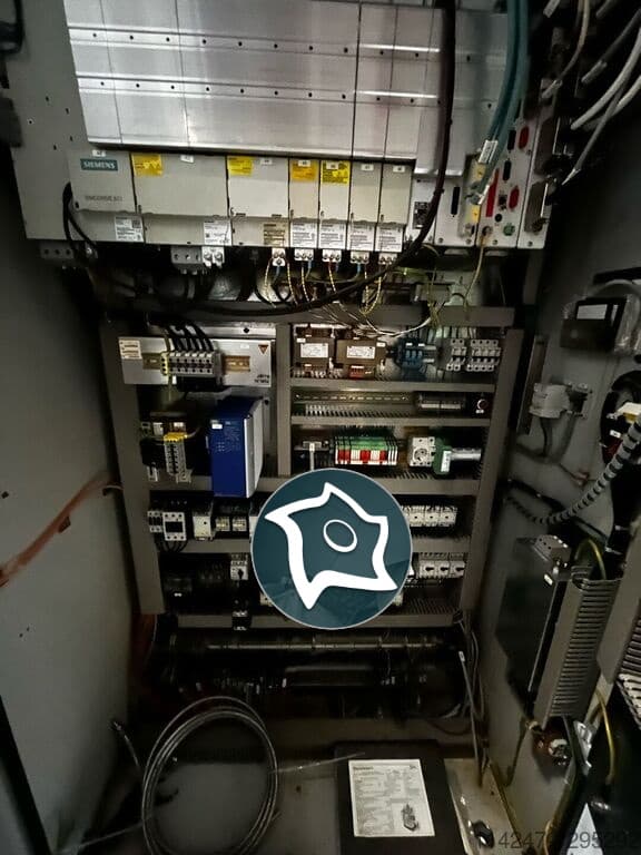 Вертикально-фрезерный станок с ЧПУ HERMLE C 800 U-ID16873