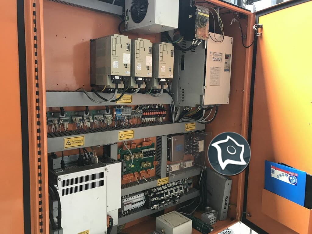 Вертикально-фрезерный станок с ЧПУ Hurco BMC 24/16 SSM-ID15608