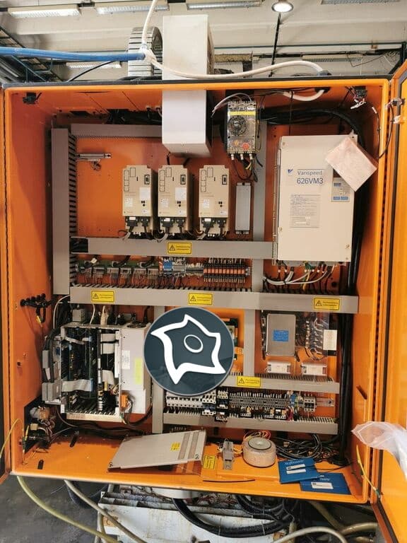 Вертикально-фрезерный станок с ЧПУ HURCO BMC 2416-ID13195