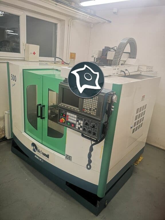 Вертикально-фрезерный станок с ЧПУ Macro Micro Tech Compac 500-ID16551