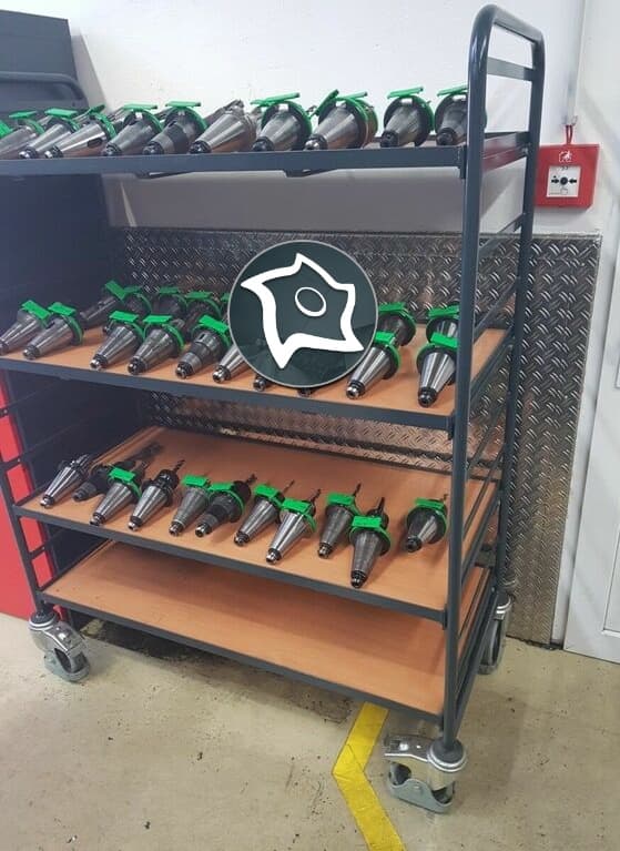 Вертикально-фрезерный станок с ЧПУ MAZAK AJV 25-ID15722