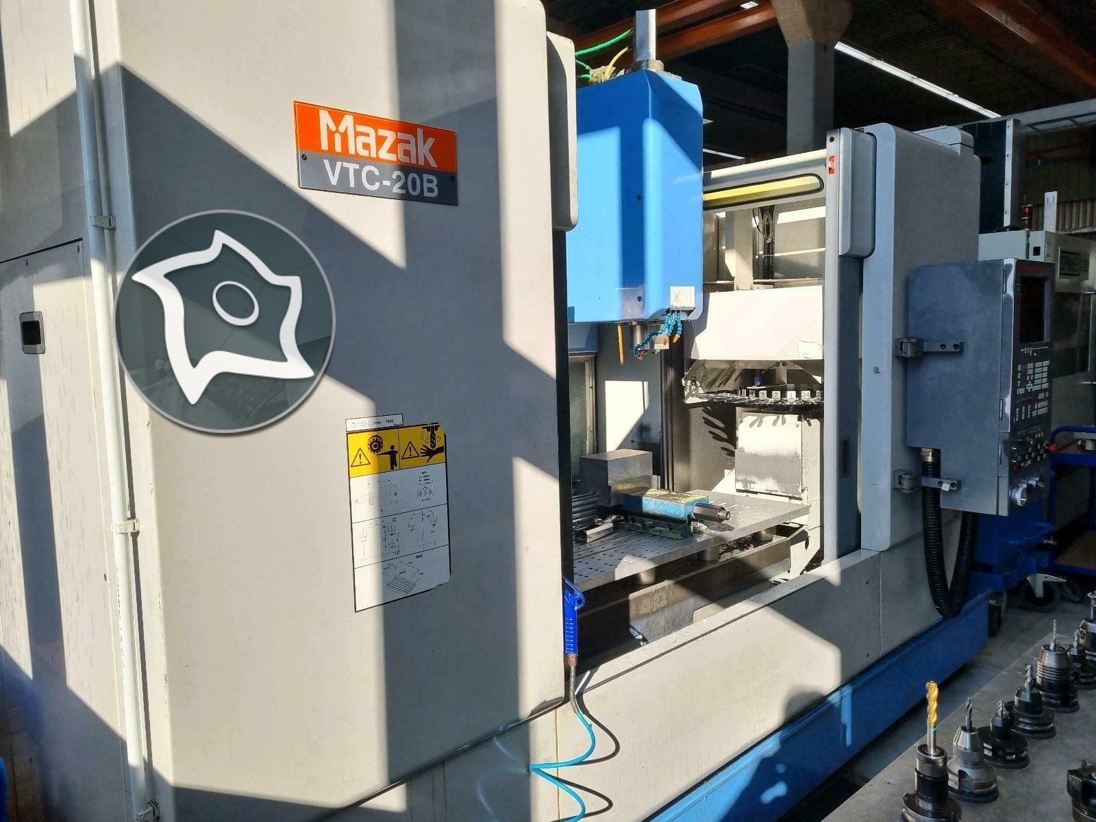 Вертикально-фрезерный станок с ЧПУ Mazak VTC 20 B-ID15949