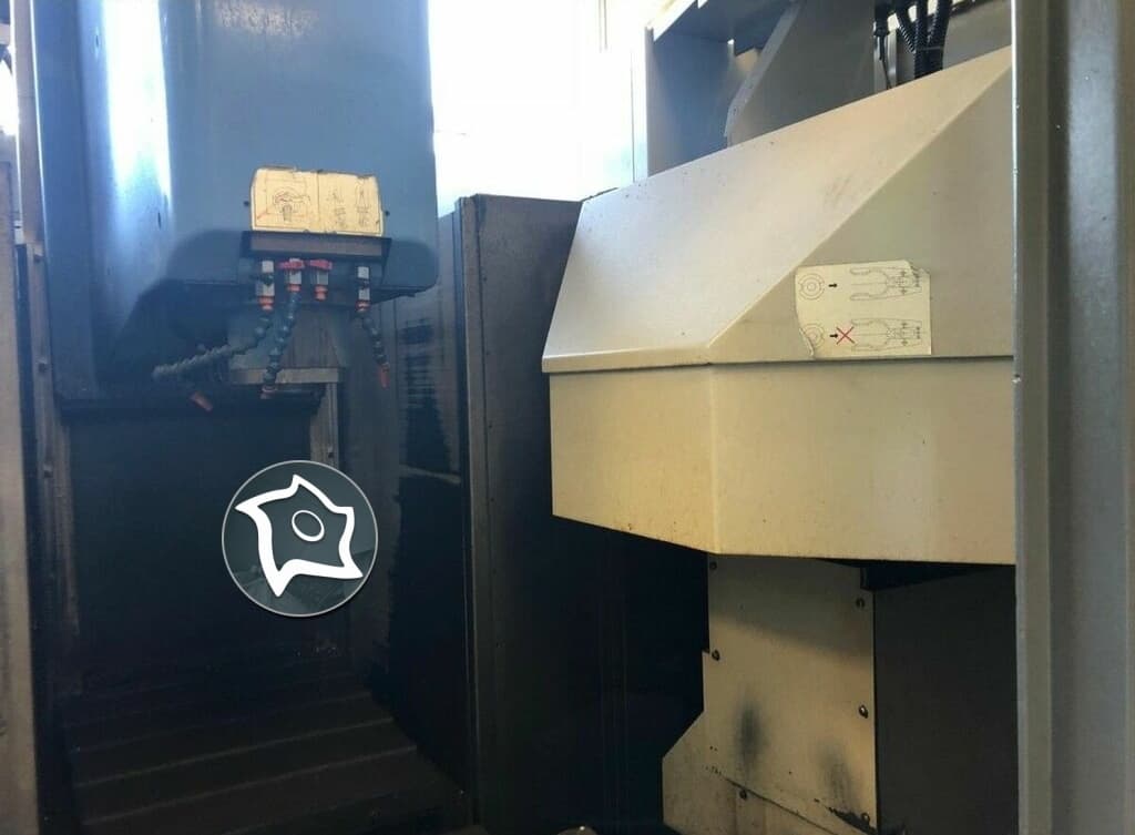 Вертикально-фрезерный станок с ЧПУ Mazak VTC 30 C-ID15694