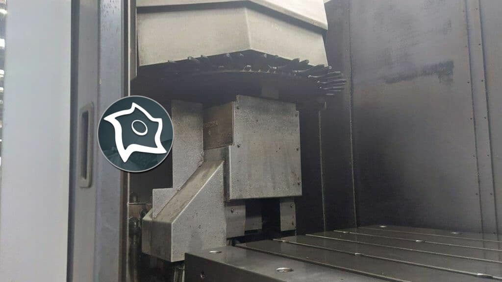 Вертикально-фрезерный станок с ЧПУ MAZAK VTC 30 C-ID15801