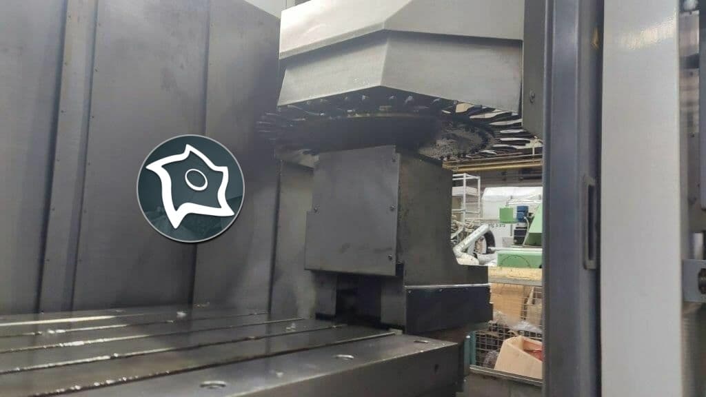 Вертикально-фрезерный станок с ЧПУ MAZAK VTC 30 C-ID15801